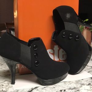 Unlisted by Kenneth Cole Black Booties